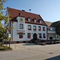 Rathausansicht Sommer@Rath