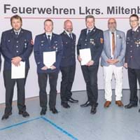 Feuerwehr Ehrungen.jpg