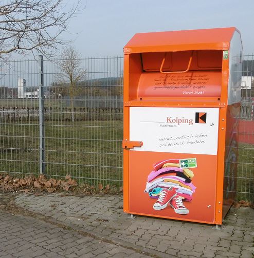 Foto Kleidercontainer
