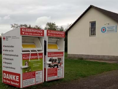 Kleidercontainer Nähe Vits-Schule.jpg
